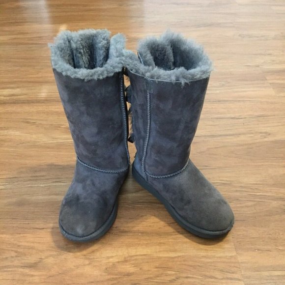 UGG Bailey Gray Boots Size 3 - Picture 7 of 8